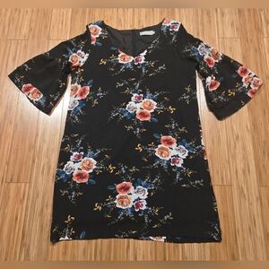 NWOT Belongsci Floral Midi Dress